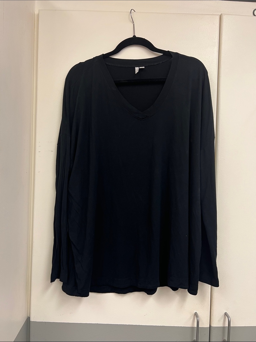 Nordstrom Super Soft Modal Black V‑Neck Long Sleeve Top Shirt Women’s Large